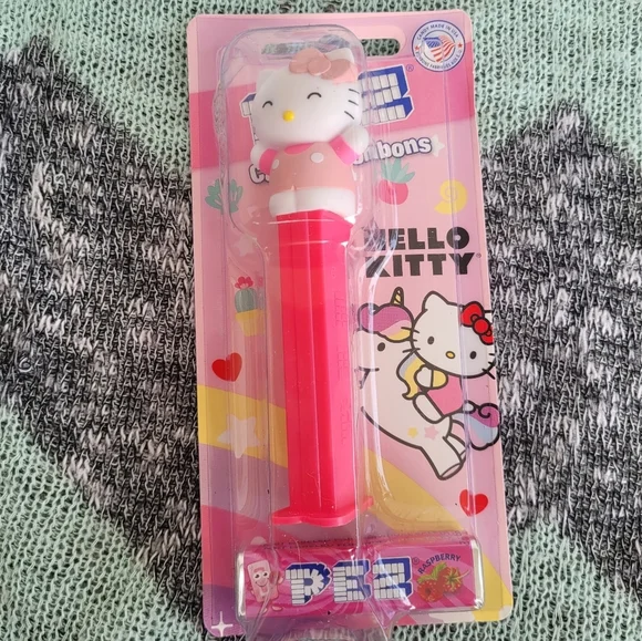 Hello Kitty PEZ Dispenser - Pink - Picture 1 of 6
